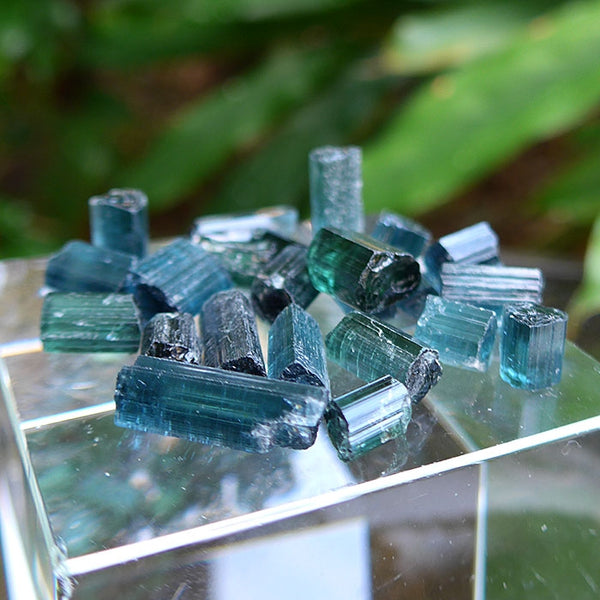 Outlet Indicolite tourmaline crystal